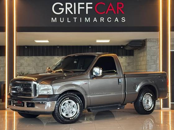 FORD F-250 4.2 XLT 4X2 CS TURBO DIESEL 2P MANUAL